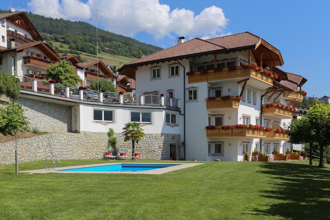 Hotel & Residence Egger Villandro Luaran gambar