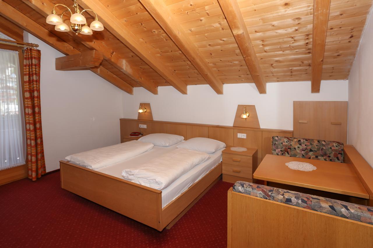 Hotel & Residence Egger Villandro Luaran gambar