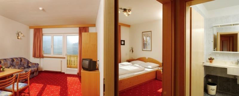 Hotel & Residence Egger Villandro Luaran gambar